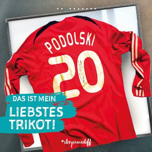 Fußballtrikot im Living.Steel Trikotrahmen